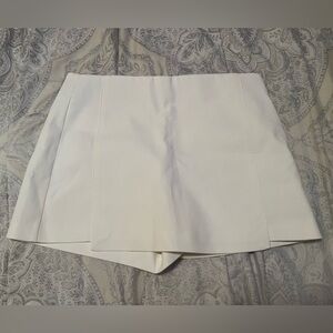 Zara white skort size M